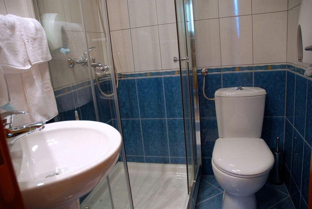 Hotel Cezar Banja Luka Zimmer foto