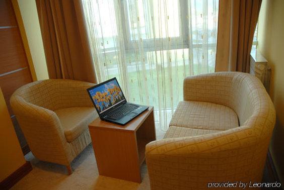 Hotel Cezar Banja Luka Zimmer foto